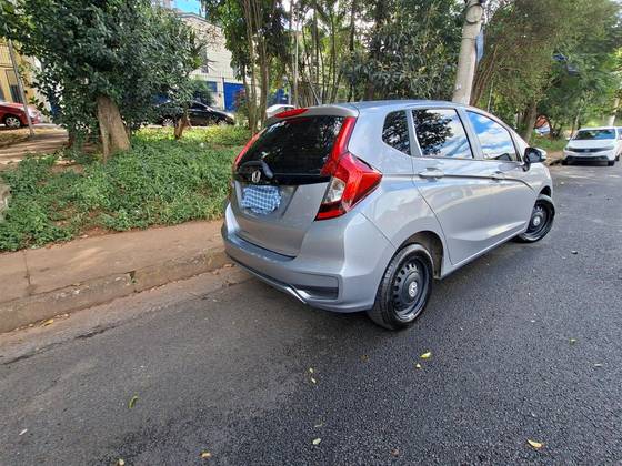 HONDA FIT 1.5 PERSONAL 16V FLEX 4P AUTOMÁTICO HONDA FIT 1.5 PERSONAL 16V FLEX 4P AUTOMÁTICO